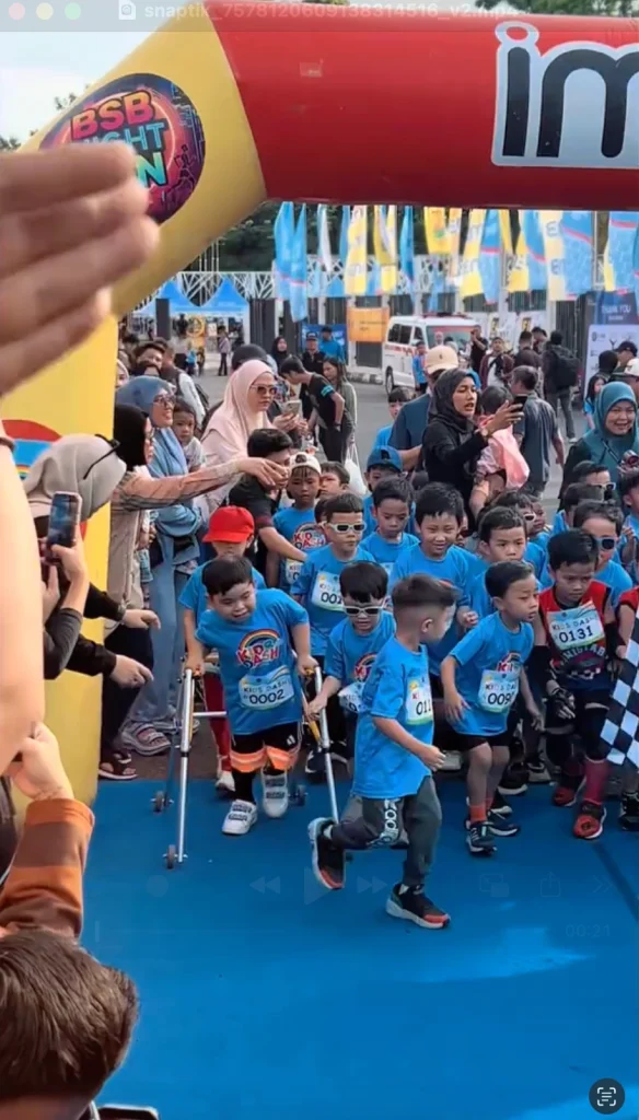 Zeeshan determinedly moving forward on the race track with his walking aid